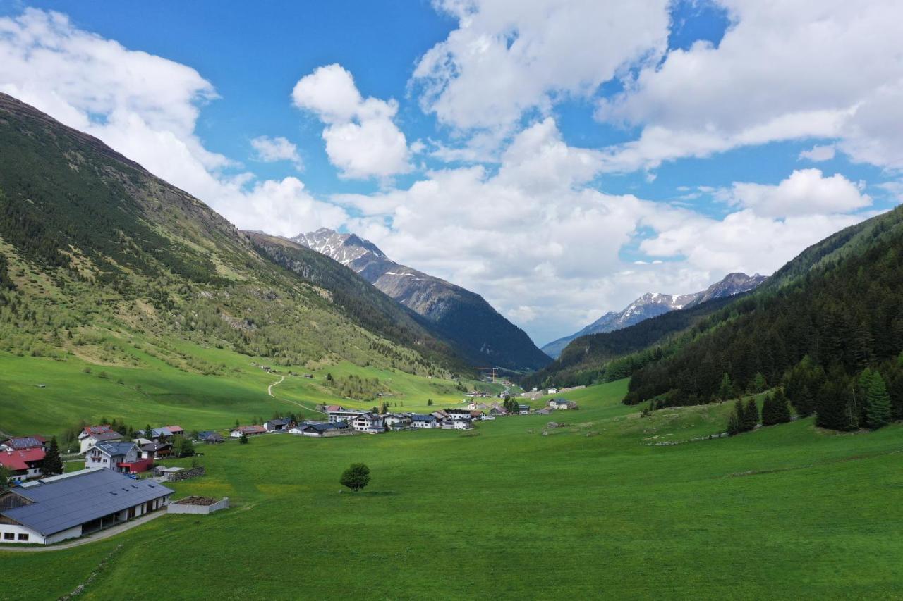 Apart Minas Galtür Екстериор снимка