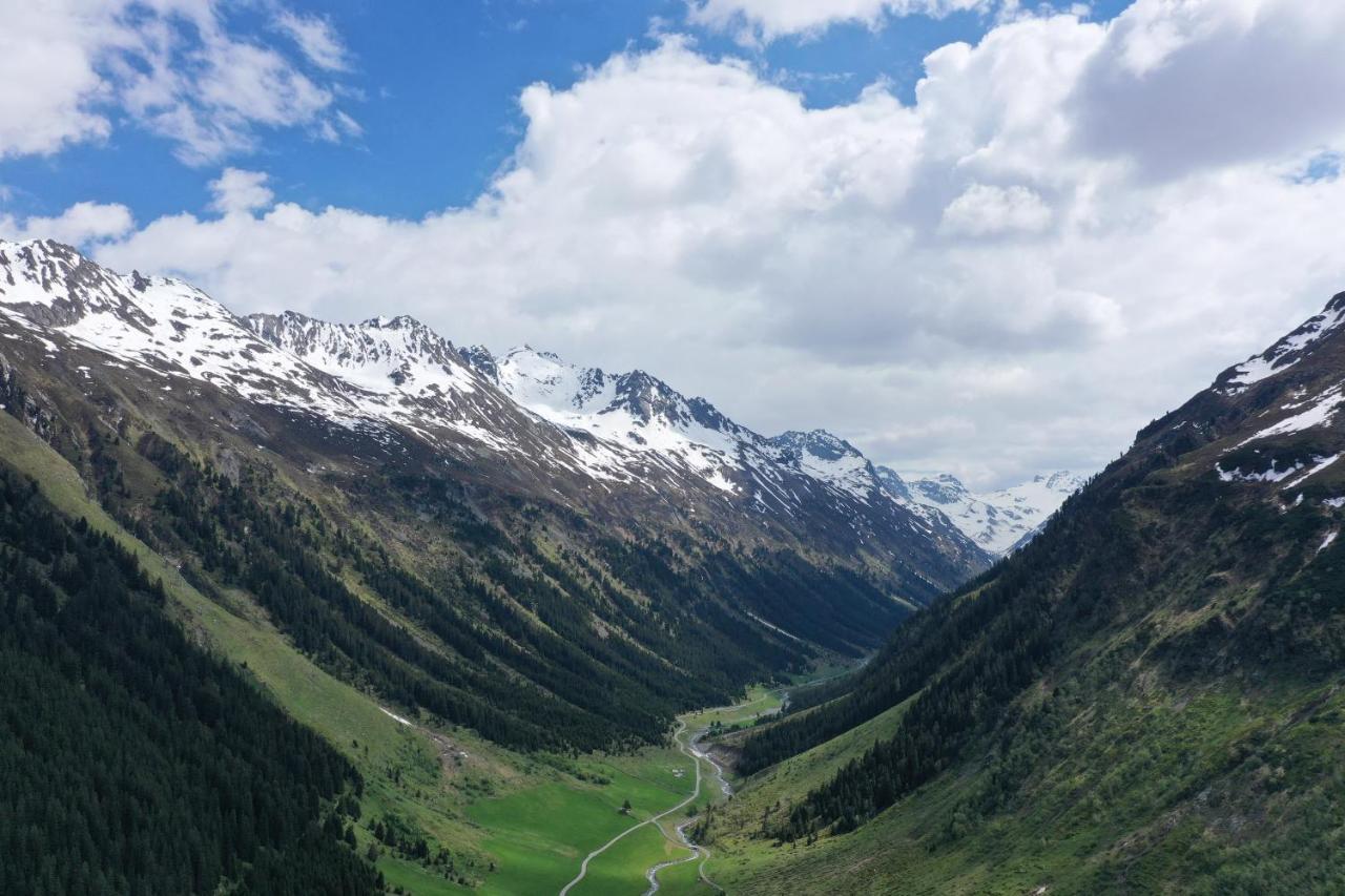 Apart Minas Galtür Екстериор снимка